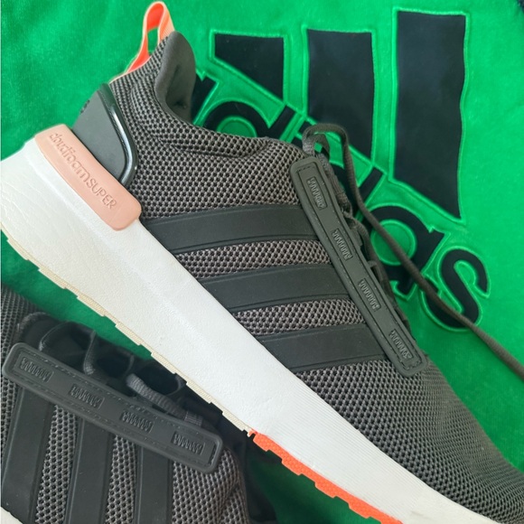 WMNS) adidas Racer TR21 'Carbon Vapour Pink' H00654 size 9 1/2 (9.5) almost new! - Picture 2 of 16